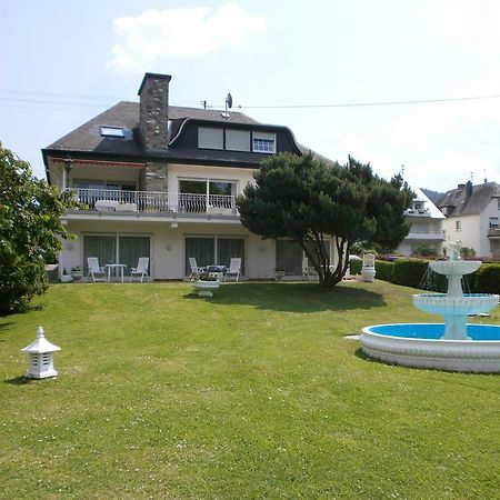 Hotel Gaestehaus Lohmann à Bullay Extérieur photo